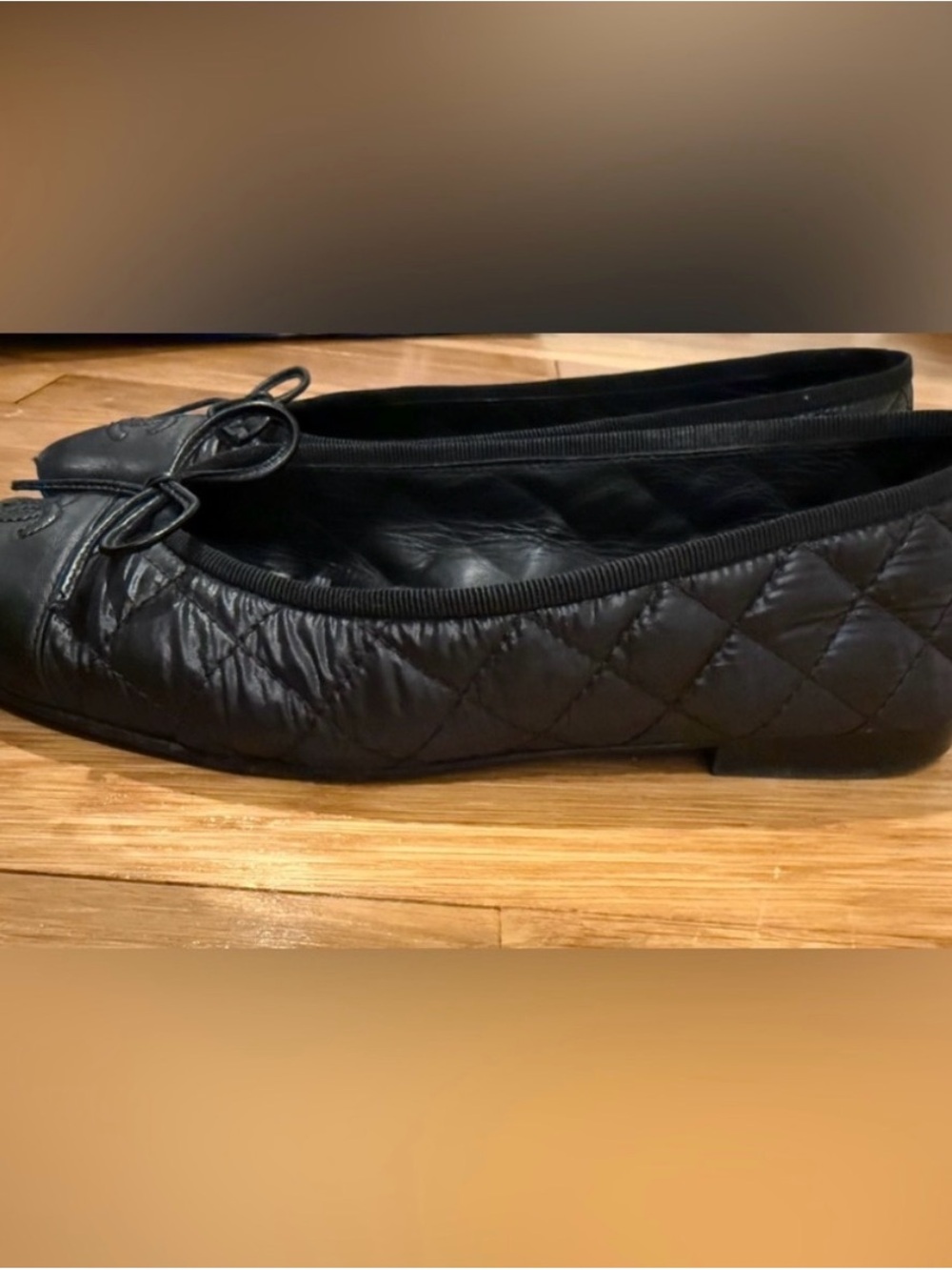 CHANEL Black Quilted Calfskin Bow Ballet Flats (European size 38) - Picture 5 of 10